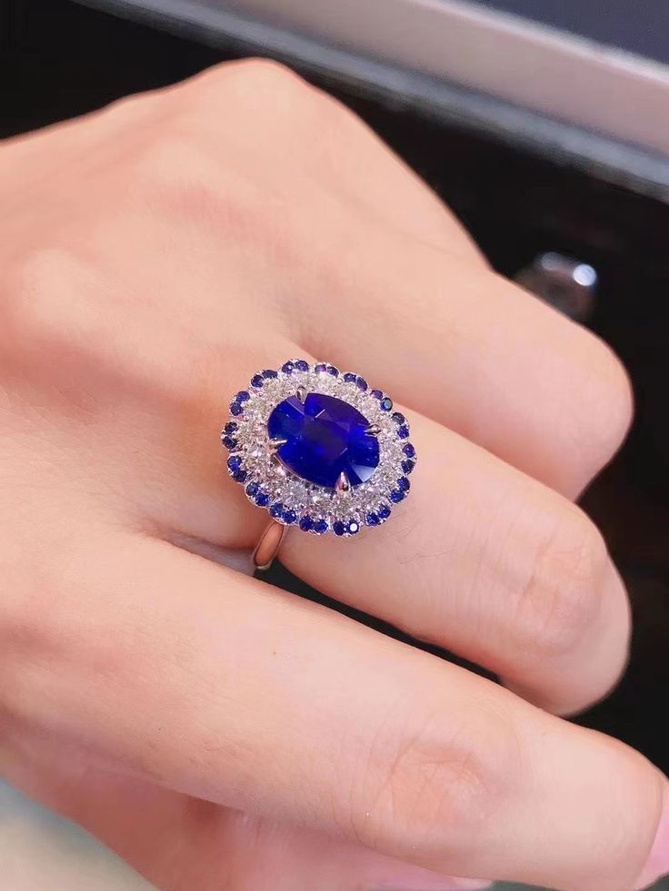 PROD-03 ចិញ្ចៀនម៉ូតស្រី