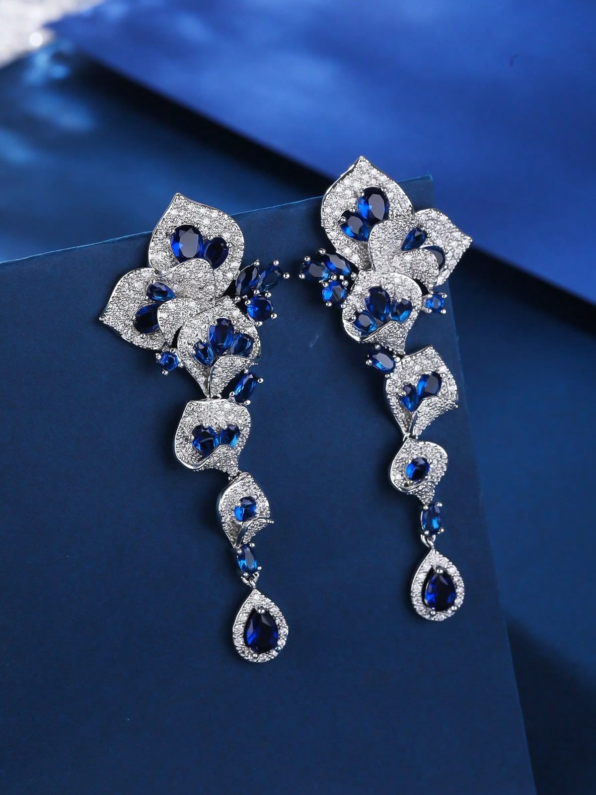 PROD-07 ក្រវិល​ផ្កា​ប្រណិត